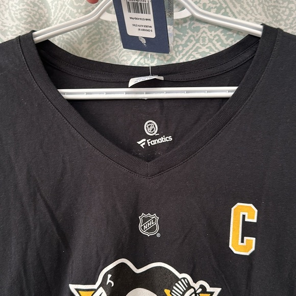 NWT Women's XL Fanatics Pittsburgh Penguins #87 Sidney Crosby V-Neck T-Shirt - Picture 2 of 4